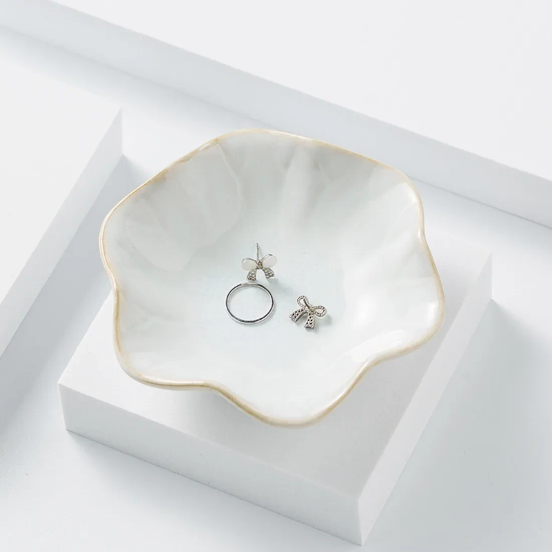 Creative and Minimalist Style  - Ceramic Trinket Dish 评论和价格