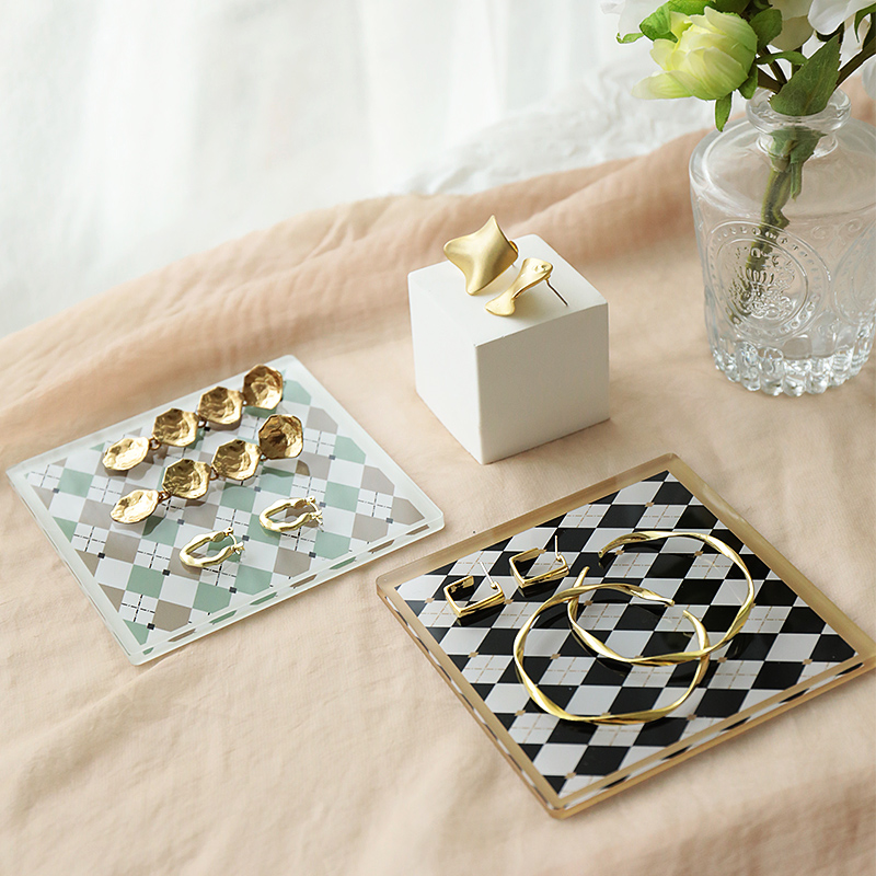Acrylic Jewelry Display Stand  - Home Decor Online Shop 评论和价格